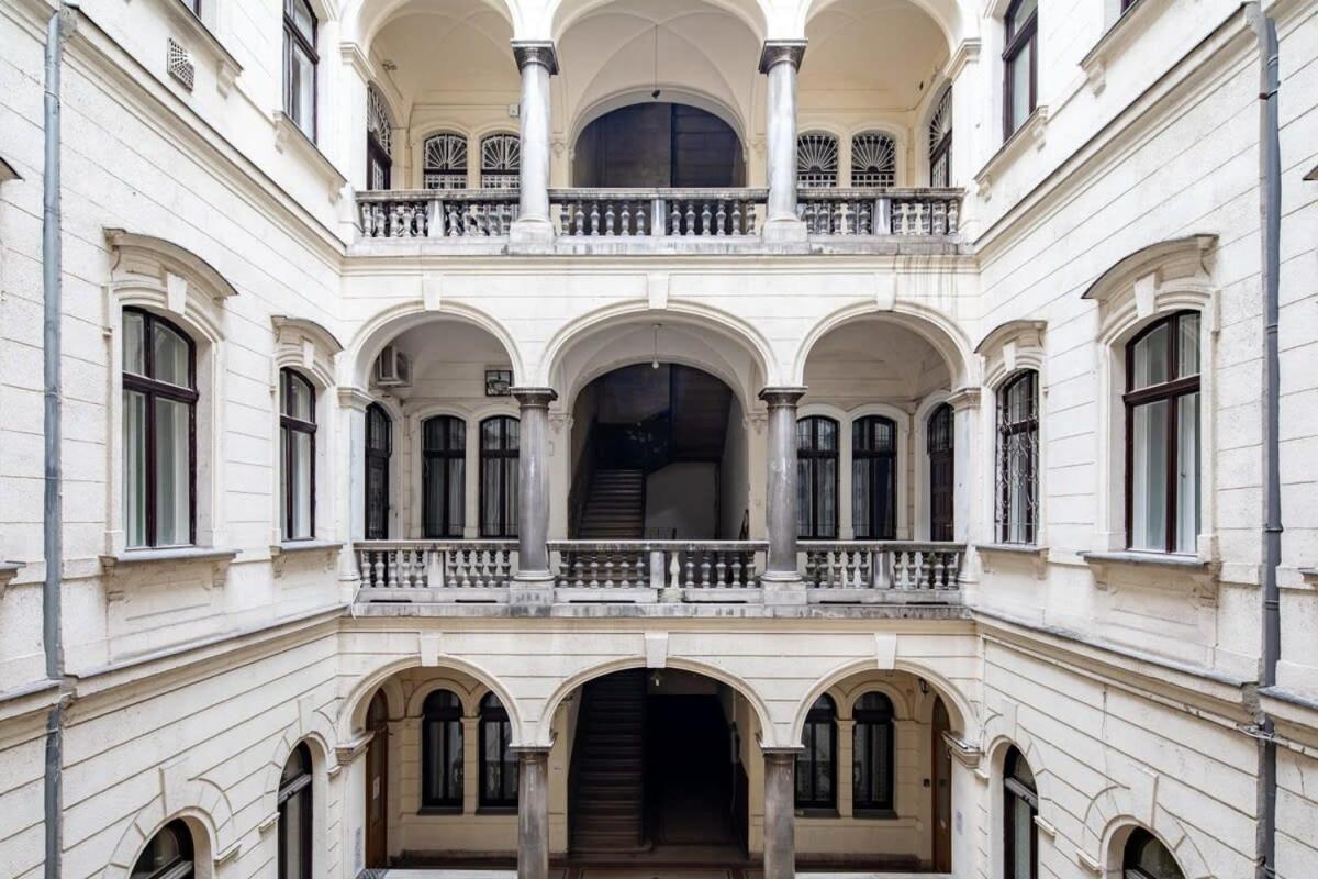Central - New - Comfy Ac Studio Budapest Exterior photo